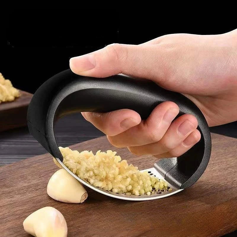 Effortless Garlic Mincer